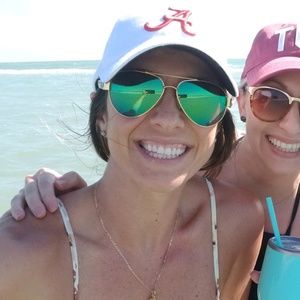 Meet your Posher, Serena